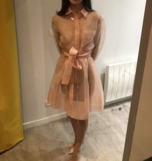 Girl gets turned on by erotic posing