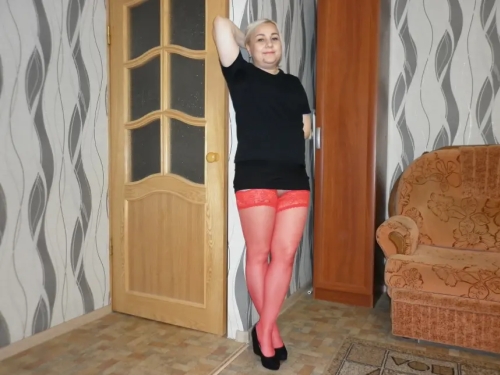 Mature Horny Blonde Playing with Objects - Explicit MILF Solo Fun