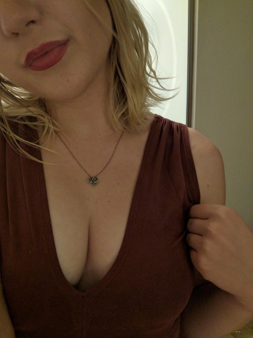 Juicy Booty with Rose Tattoo: Explicit Butt Shot for Your Pleasure