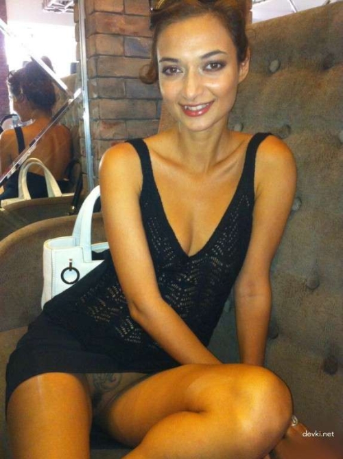 Chilled and Gorgeous: Explicit Outdoor Porn Photo Shoot