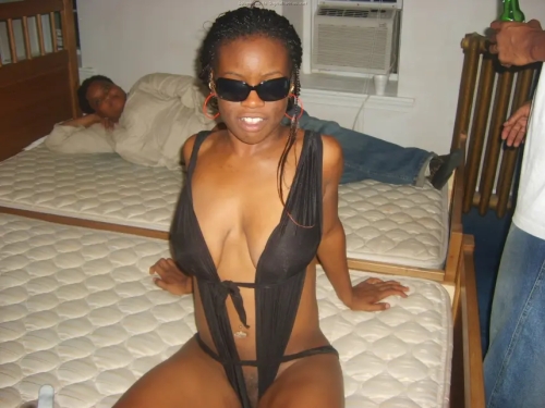Unrestricted Black Erotic Striptease: Hardcore Naked Women Action