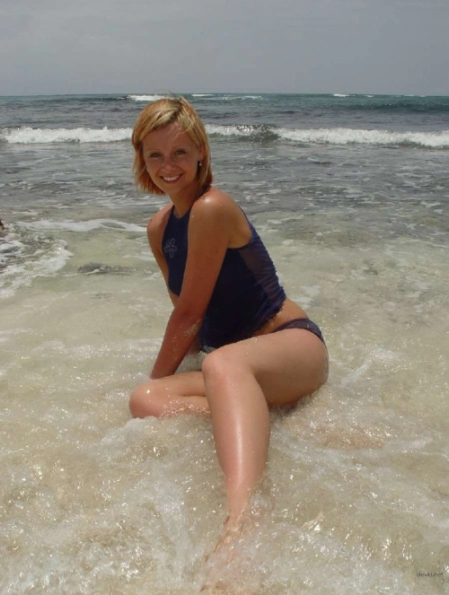 Hot Wife Beach Vacation Photos: Stunning and Seductive Shots