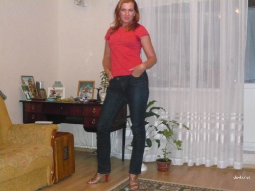 Mature Couple's Explicit Homemade Fun: Hot and Naughty Playtime!