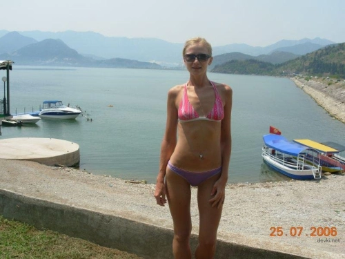 Explicit Naked Girlfriends Sunbathing on Vacation - Hot Nude Beach Babes