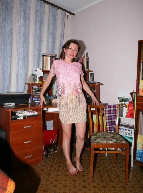 Exposed Bushy Pussy: Explicit Close-Up Photo of Overgrown Vagina