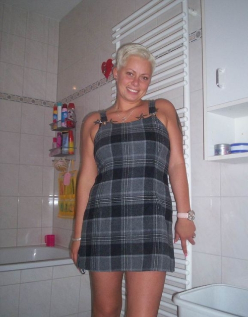 Mature Blonde Loves Double Penetration in Her Pussy