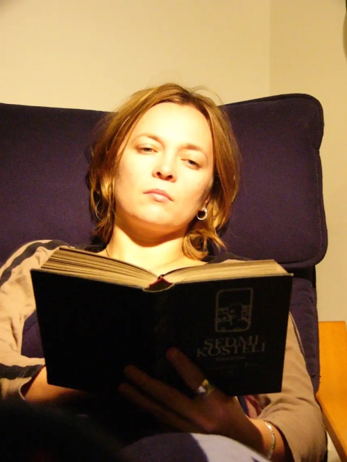 Filming Naked Girlfriend in the Shower: Explicit Voyeurism Captured!