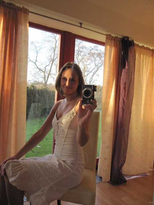 Sexy Selfie: Stunning Girl Taking Hot Photos