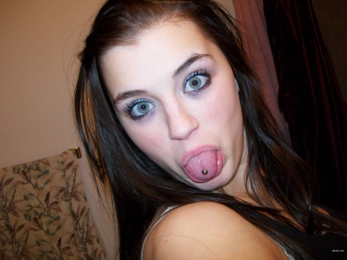 Deep Penetration Into Shaved Pussy: Hardcore Insertion Porn