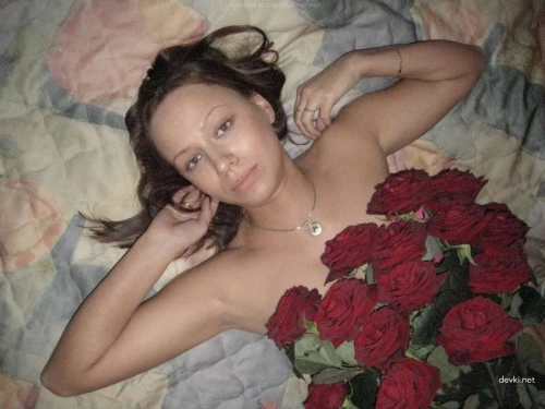Sensual Girl's Erotic Photoshoot - Bold and Explicit Content for Adults