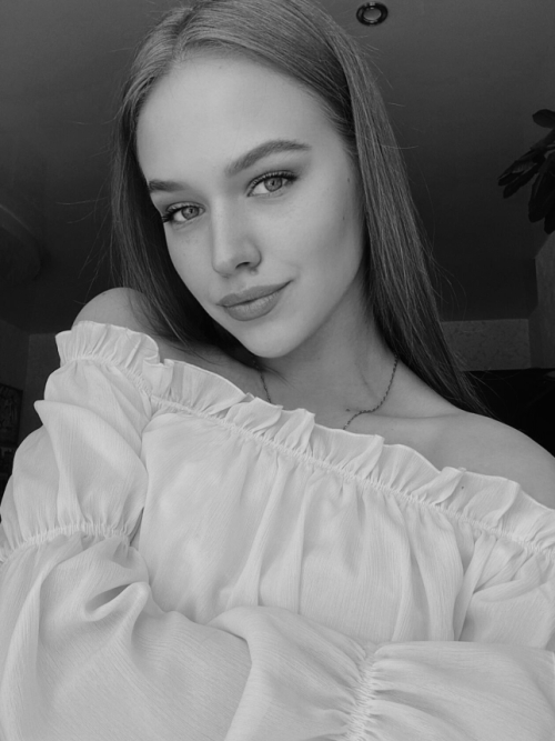 Sensual Black and White Erotica: Stunning and Provocative Imagery