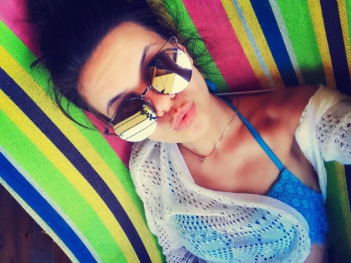 Kinky Brunette Strips Down and Poses for Photos