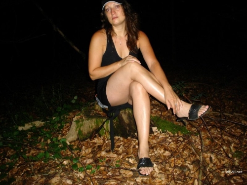 Blindfolded babe deepthroats in bondage - Explicit BDSM oral sex act