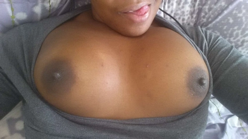Curvy Women and Girls Photo Collection 4: Sexy and Voluptuous Babes Exposed
