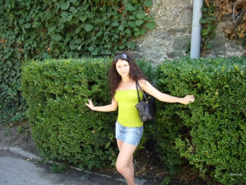 Skinny Girl Porn on Vacation: Explicit Outdoor Sex Scene