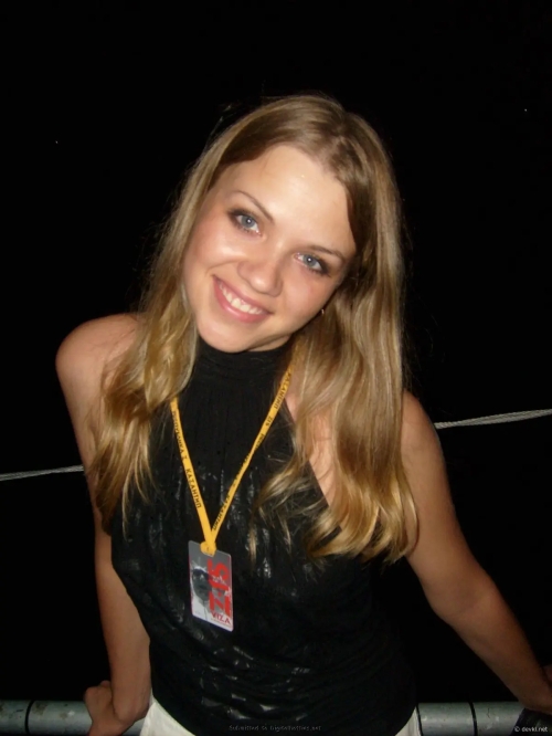 Topless Beach Babe: Explicit Sunbathing and Sensual Relaxation