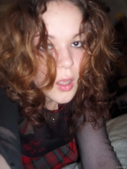 Curvy Beauty Loves Giving Blowjob - XXX Oral Sex Photo