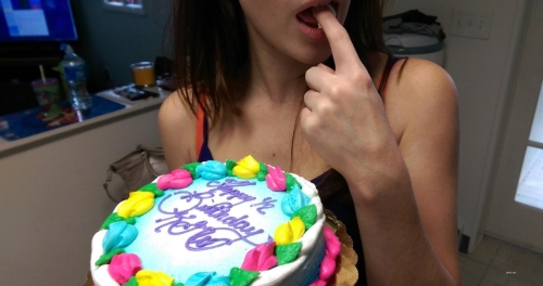 Sweet Gift: Mouthwatering Treats for Your Pleasure