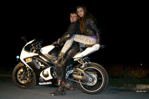 Hardcore Fuck in the Stairwell with Sexy Chick