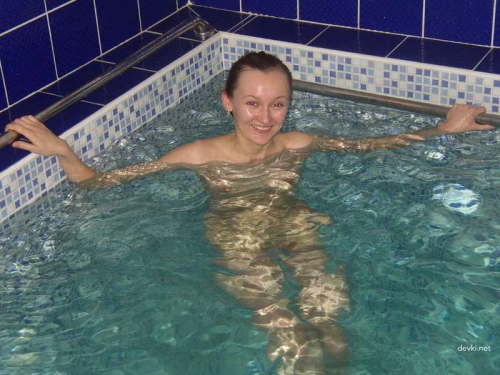 Playful Friend in Sauna: Steamy Fun and Relaxation with a Hot Companion