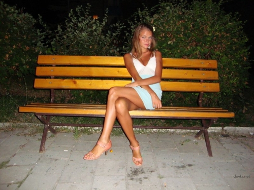 Hot Mulatto Vacation Pics: Explicit Photos of Mixed-Race Beauty