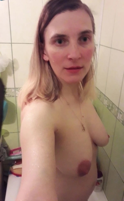 Married slut Yulia with saggy tits and halos