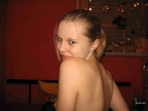 Private Photo of Girlfriend with Sexy Figure: Explicit and Provocative Shot
