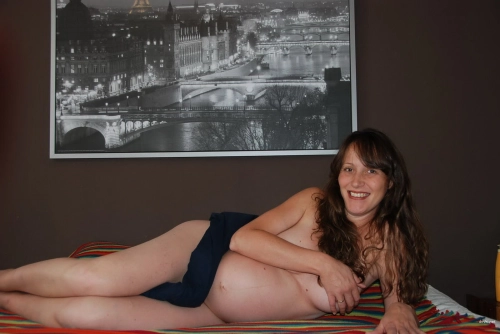Naked Pregnant Wife Exposed: Explicit Maternity Photoshoot