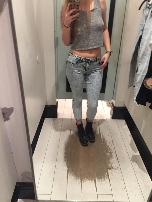 Sexy Selfie in Fitting Room - Hot Babe Poses in Lingerie