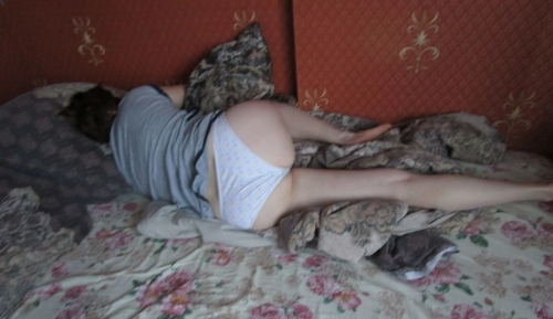 Caught Wife's Morning Beauty: Explicit Photos of Her Assets