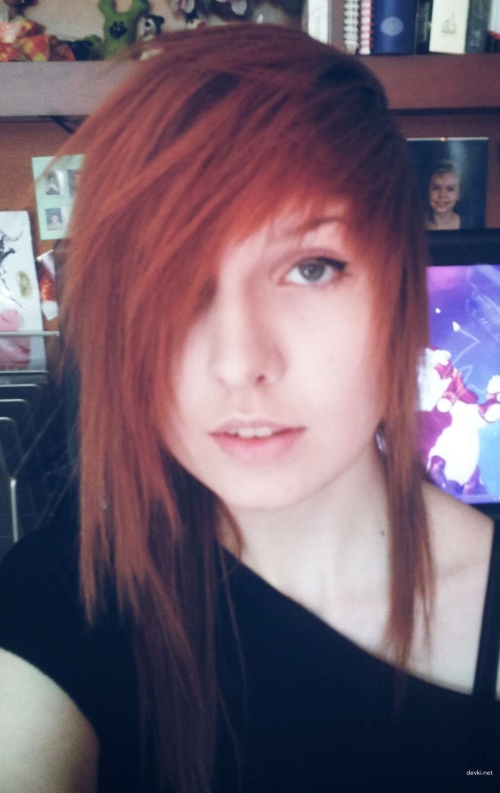 Girl inserts dildo into herself - Explicit solo play with huge phallus