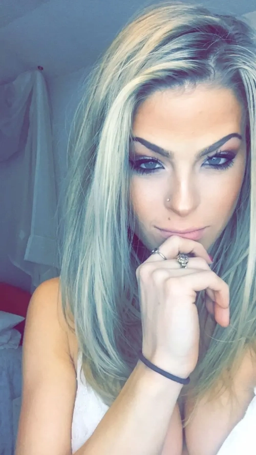Sexy Blonde Shows Off Naked Boobs in Top Shape - Explicit Photo