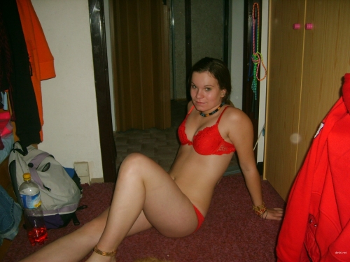 Hot girl masturbating - explicit solo play in the photo