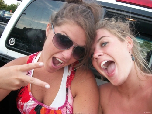 Free Nude Girl Photos: Unfiltered Natural Beauty without Curtains