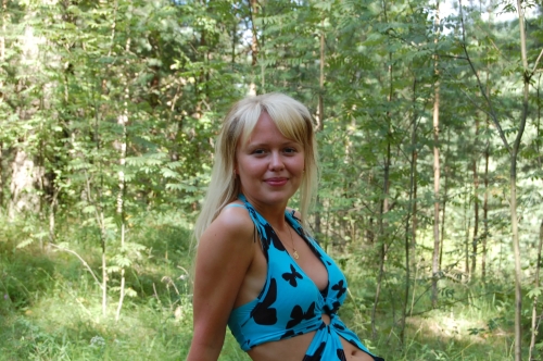 Shy curvy girl finally lets her hot desires run wild