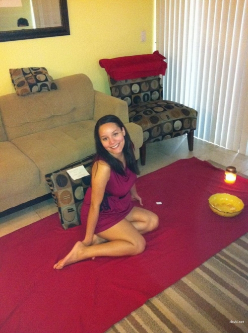 Explicit Nude Pregnant Woman: Raw and Sensual Maternity Photoshoot