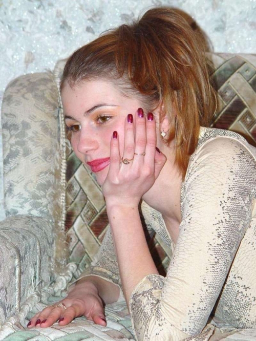 Hot Naked Girl Strips on Couch - Explicit Solo Action