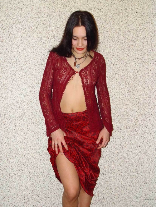 Young Gypsy Girl Strips Panties Off Boldly
