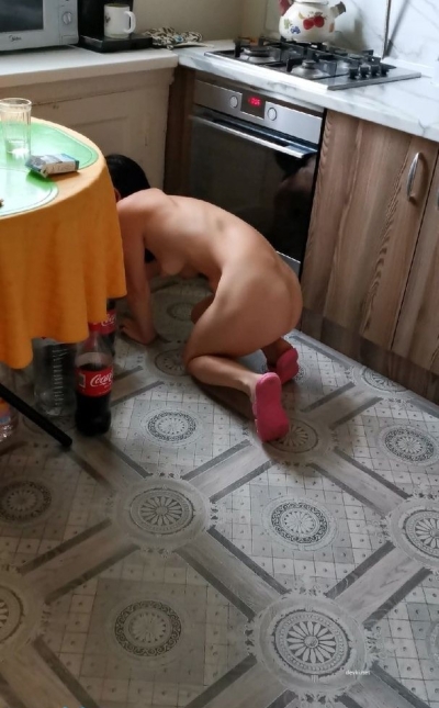 Home cleaning naked
