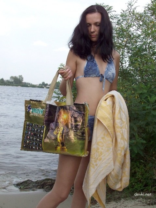 Beach Masturbation: Solo Pleasure on Empty Shore