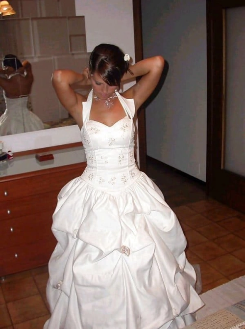 Virgin Bride's First Wedding Night Orgasm - Hardcore XXX Porn Pic