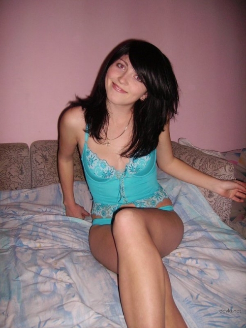 Shy Brunette Gets Her Pussy Fucked - Explicit Amateur Porn