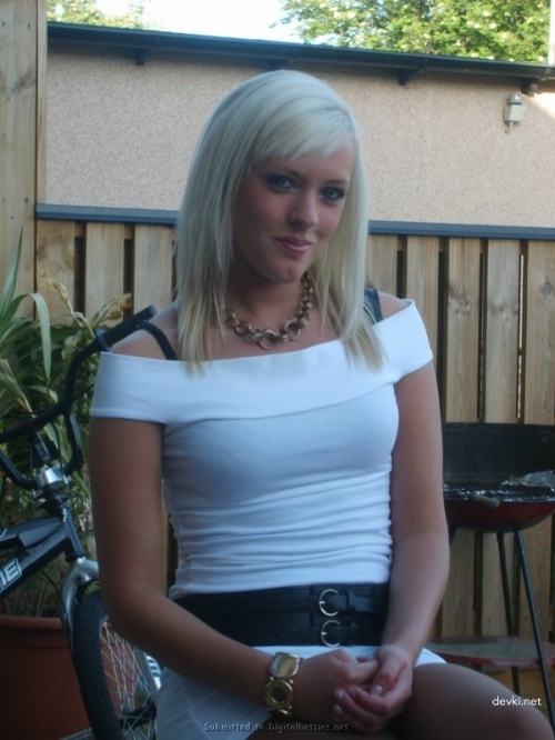 Blonde Babe Sucks Cock - Hot Oral Sex Action