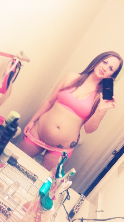 Selfie of a cute pregnant lady
