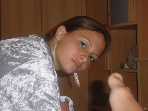 Slim Topless Girl Photo: Explicit Nude Young Woman Posing