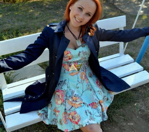 Redhead Shows Boobs: Explicit Busty Babe Reveals All