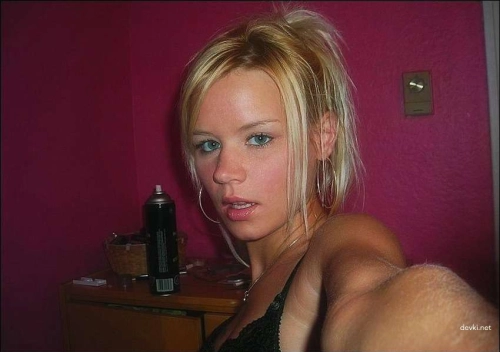 Hot Babe Engages in Hardcore Sex