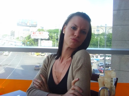 Sweet student fucks herself with vegetable in hot solo action