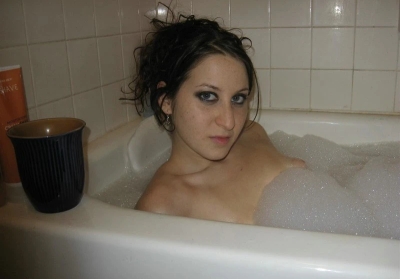 красавица в ванной
