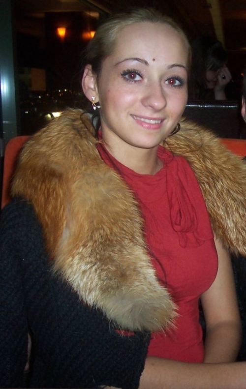 Naked girl poses in own model photoshoot, explicit nudity and boldness